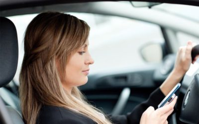 10 типичных ошибок женщин-водителей